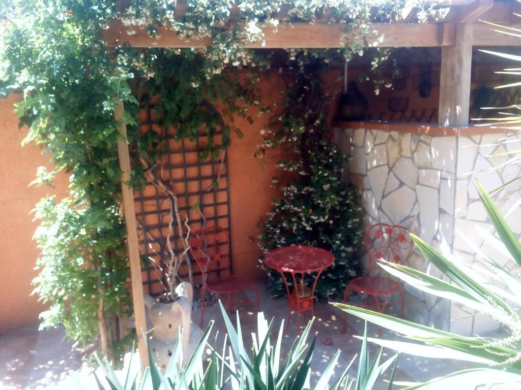 PollestresLa Gentoliere住宿加早餐旅馆 外观 照片